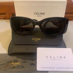 Like New Celine CL40282U Sunglasses | Black Triomphe Logo